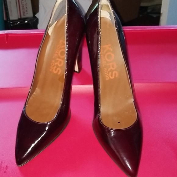 KORS Michael Kors Shoes - Kors Michael Kors maroon heels